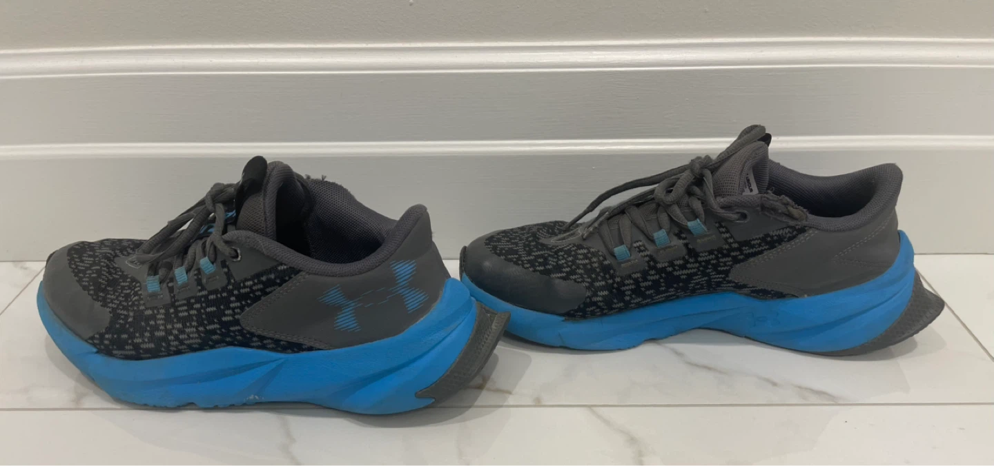 Boys Under Armour Running Shoes - Brand new condition