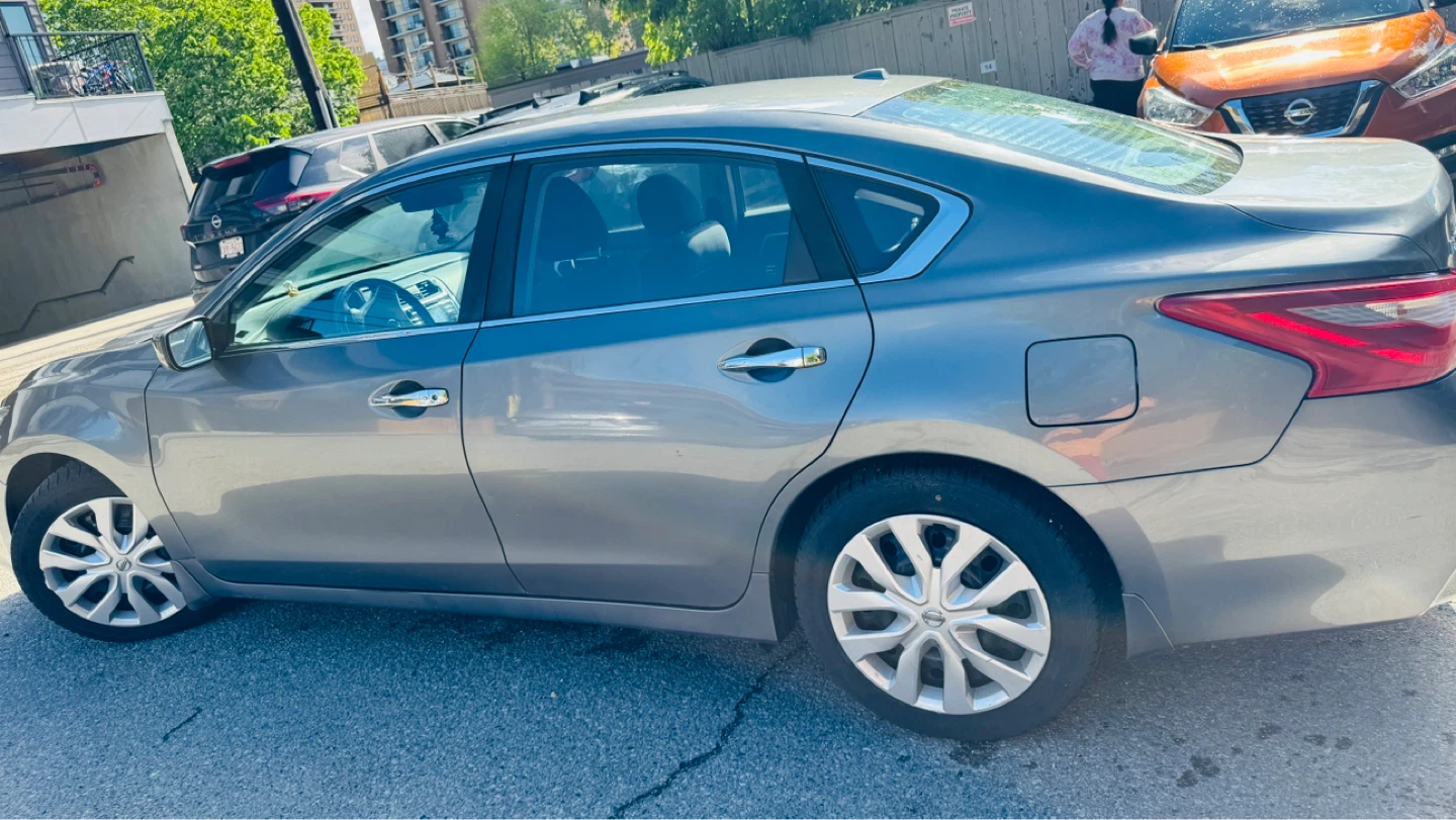 Nissan Altima Grey Sedan 2018 - photo 2