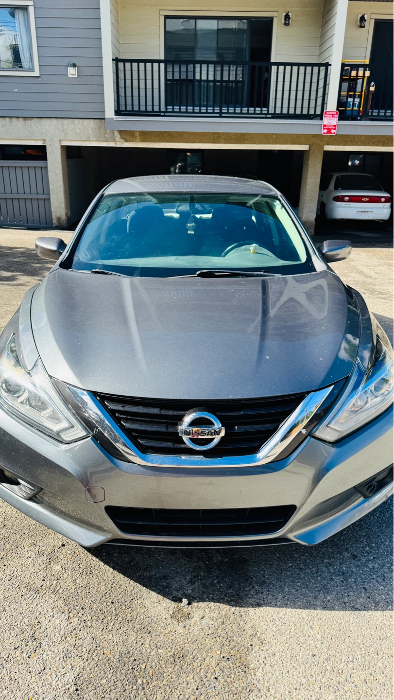 Nissan Altima Grey Sedan 2018