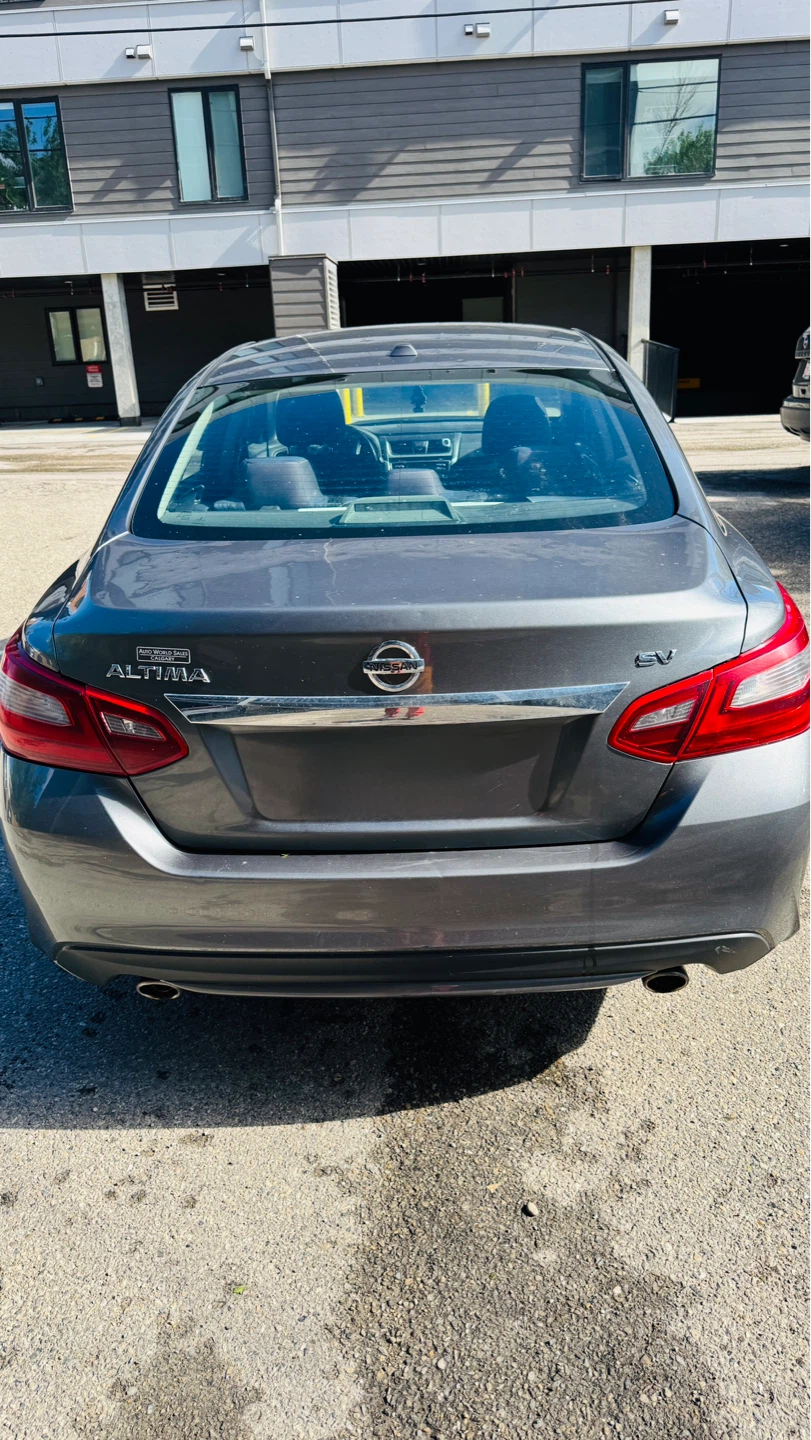 Nissan Altima Grey Sedan 2018 - photo 3