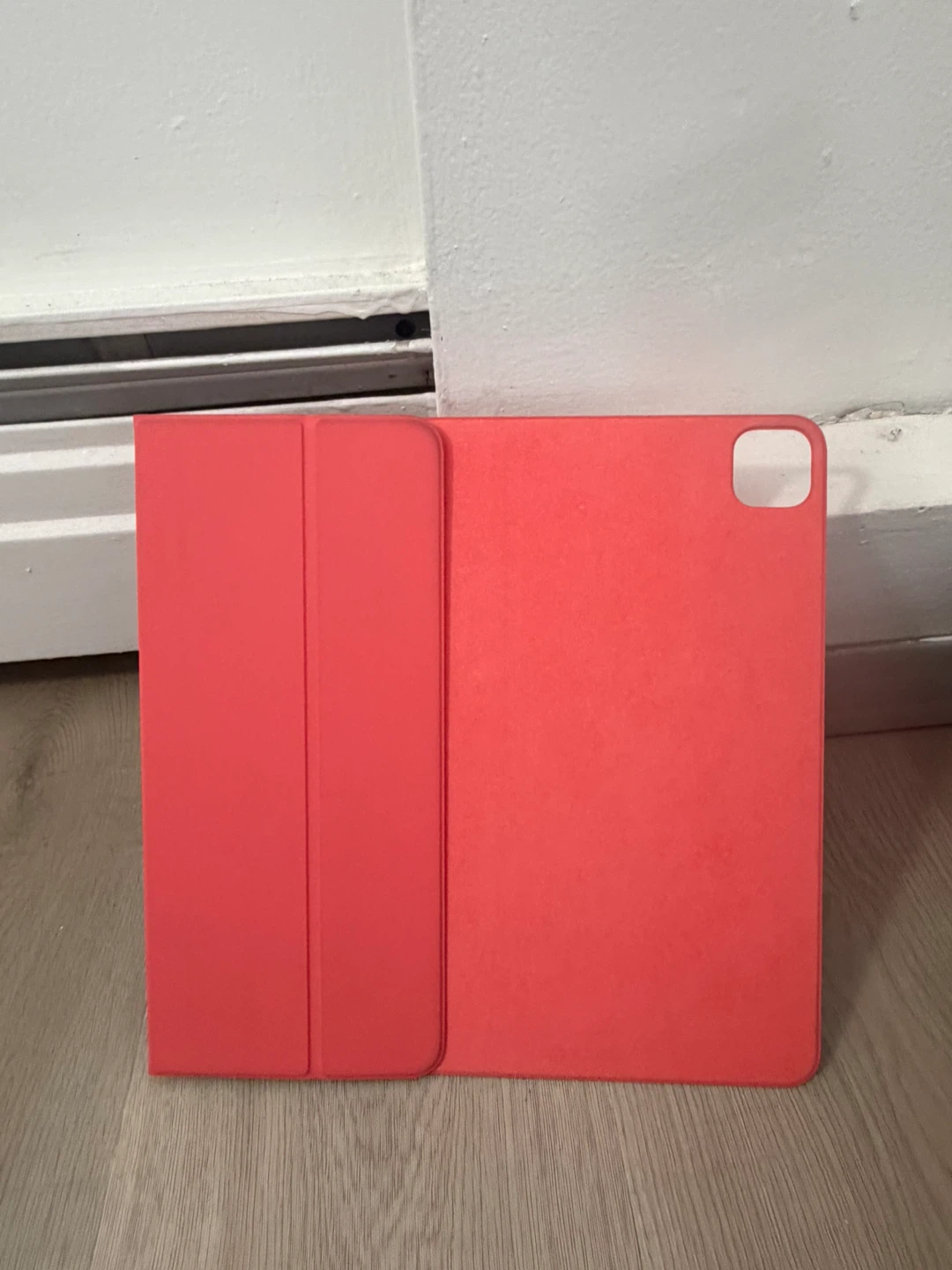 Apple Smart Folio for iPad Pro 11-inch (3rd Gen) - Red - photo 2