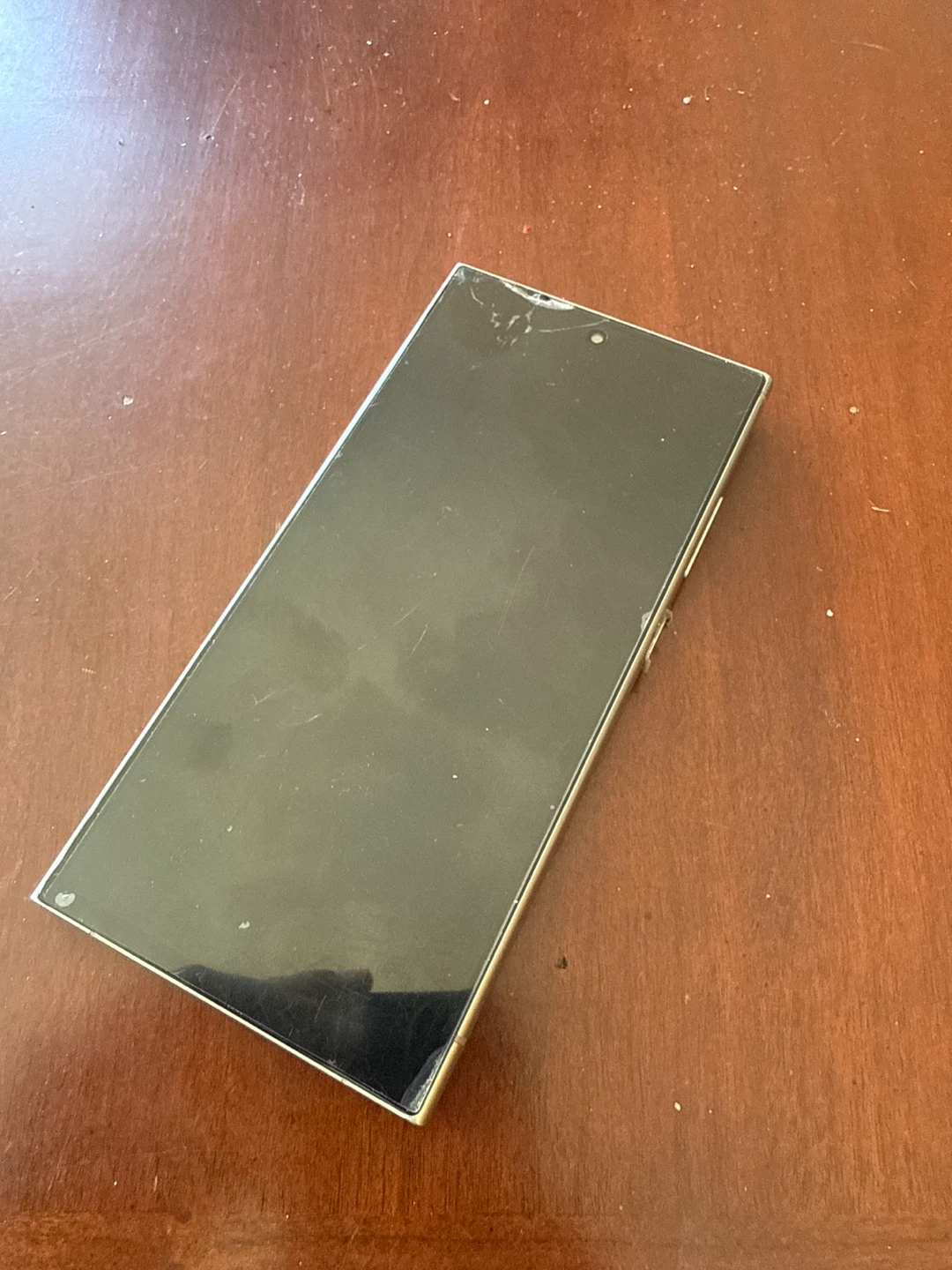 Smartphone broken - photo 2