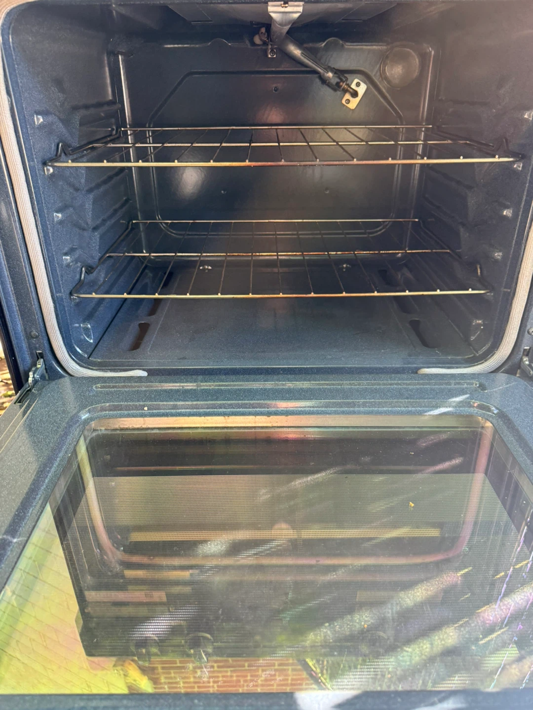30” Whirlpool Gas Range Oven Stainless Steel - photo 5