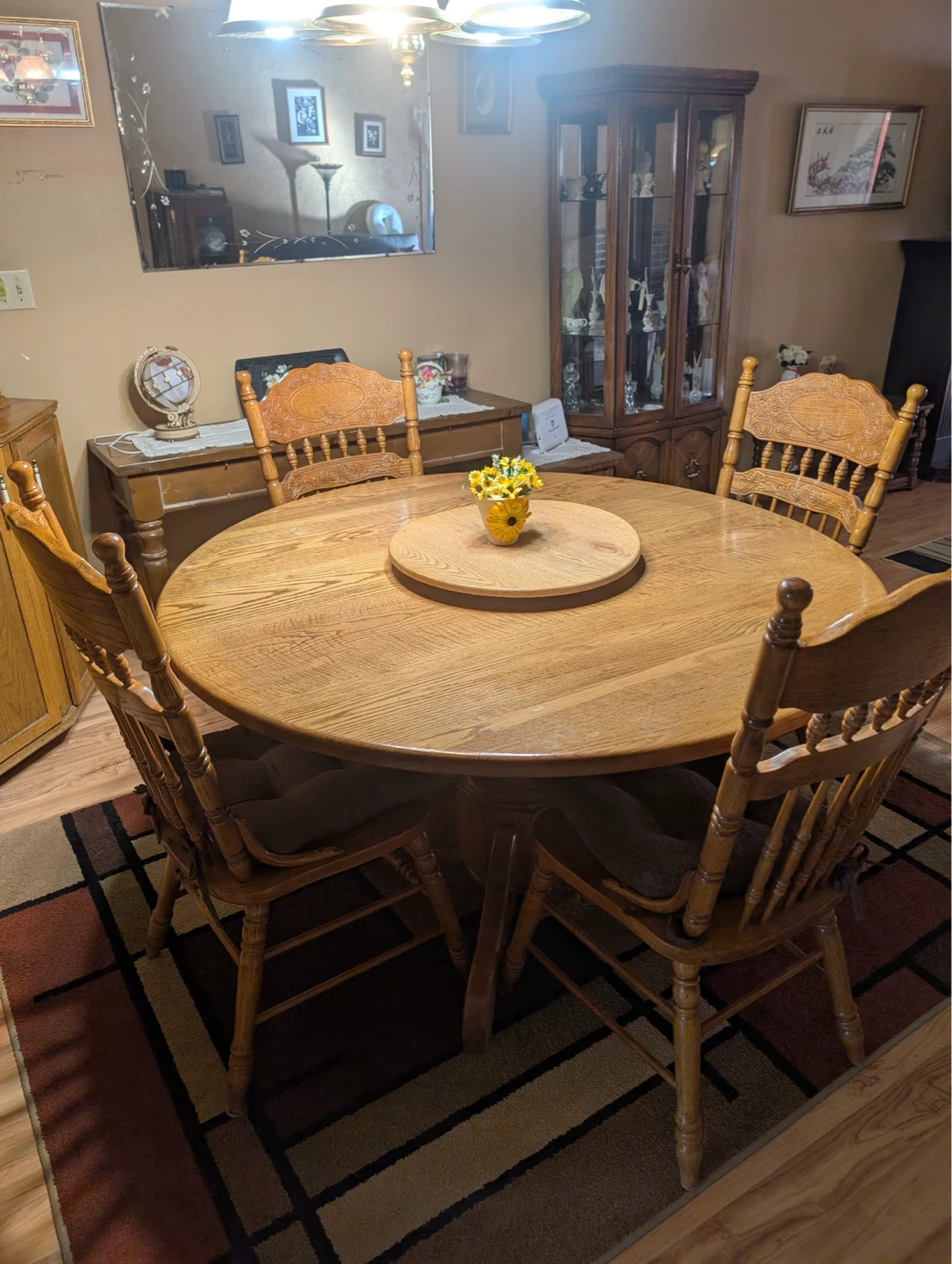 Round Oak Dining Table