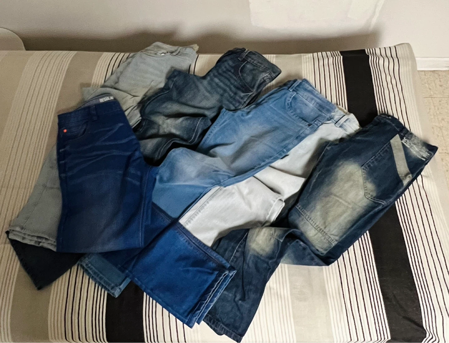 Huge Closet Clearance Sale!!! - photo 2