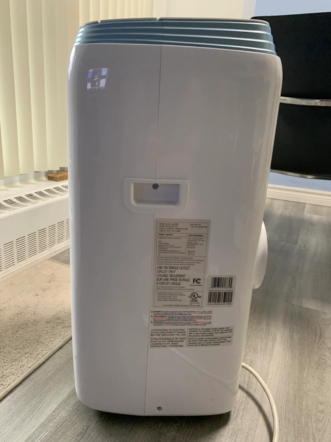 Danby 12,000 BTU Portable AC (Excellent Condition, Complete Kit) - photo 4