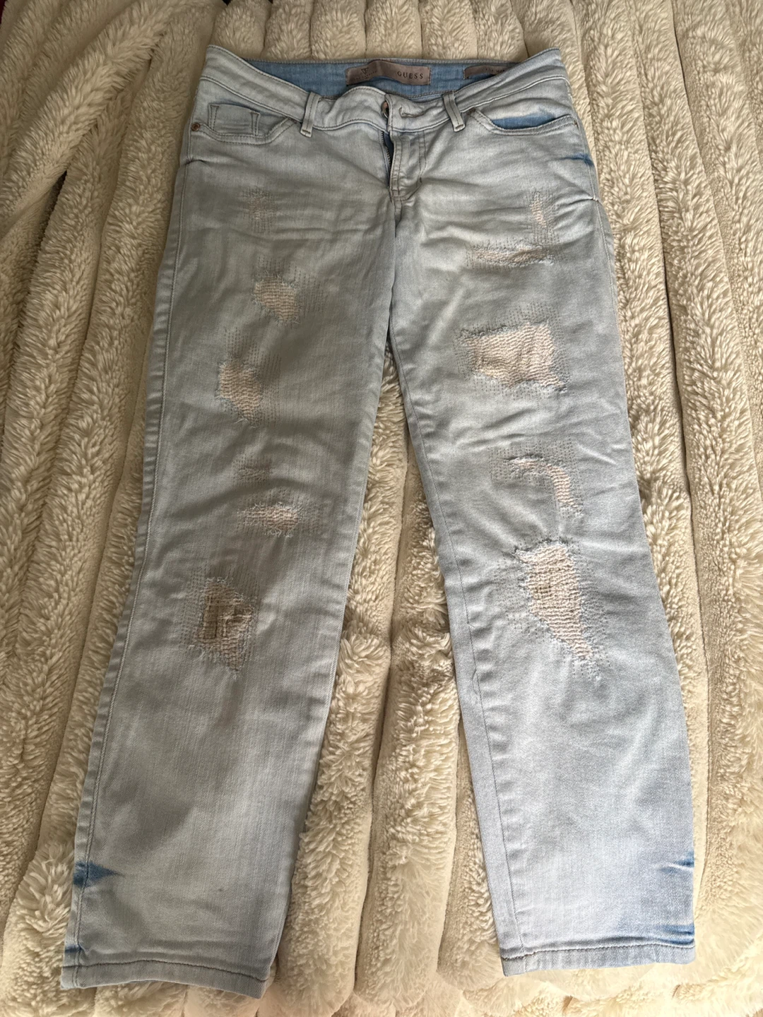 Guess Jeans - Light Wash Distressed Cropped