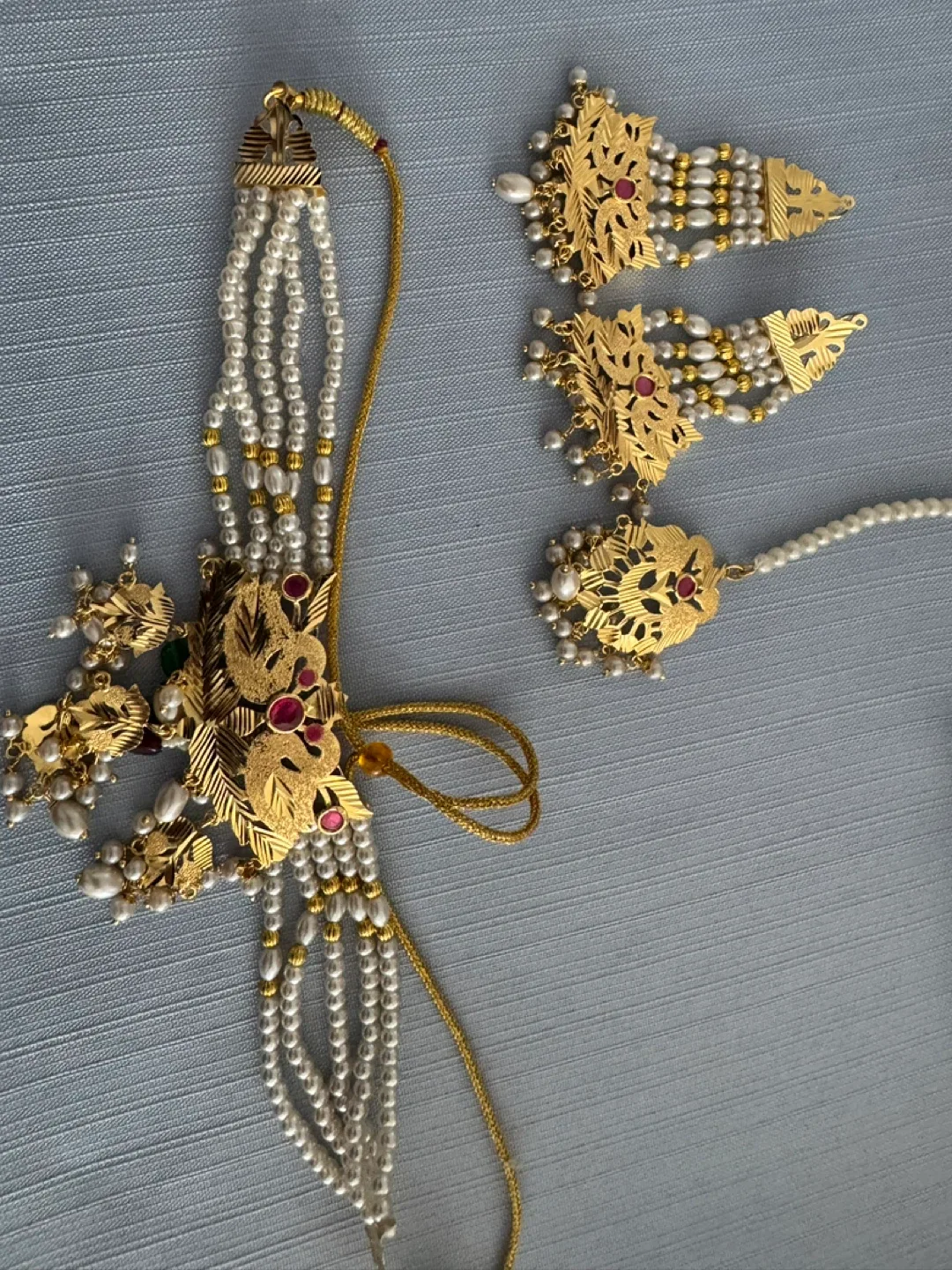 Patra Pearl Choker Set – Earrings & Tikka - photo 2