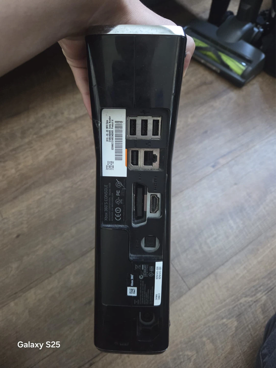 Xbox 360 Console with 10 Games and 2 Controllers - photo 3