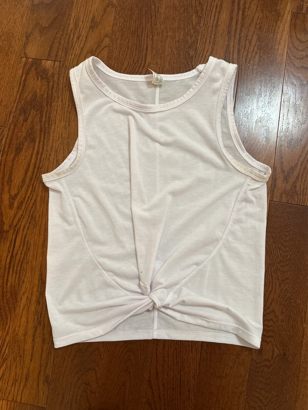 🆓 Twist-Front Tank Top (S)