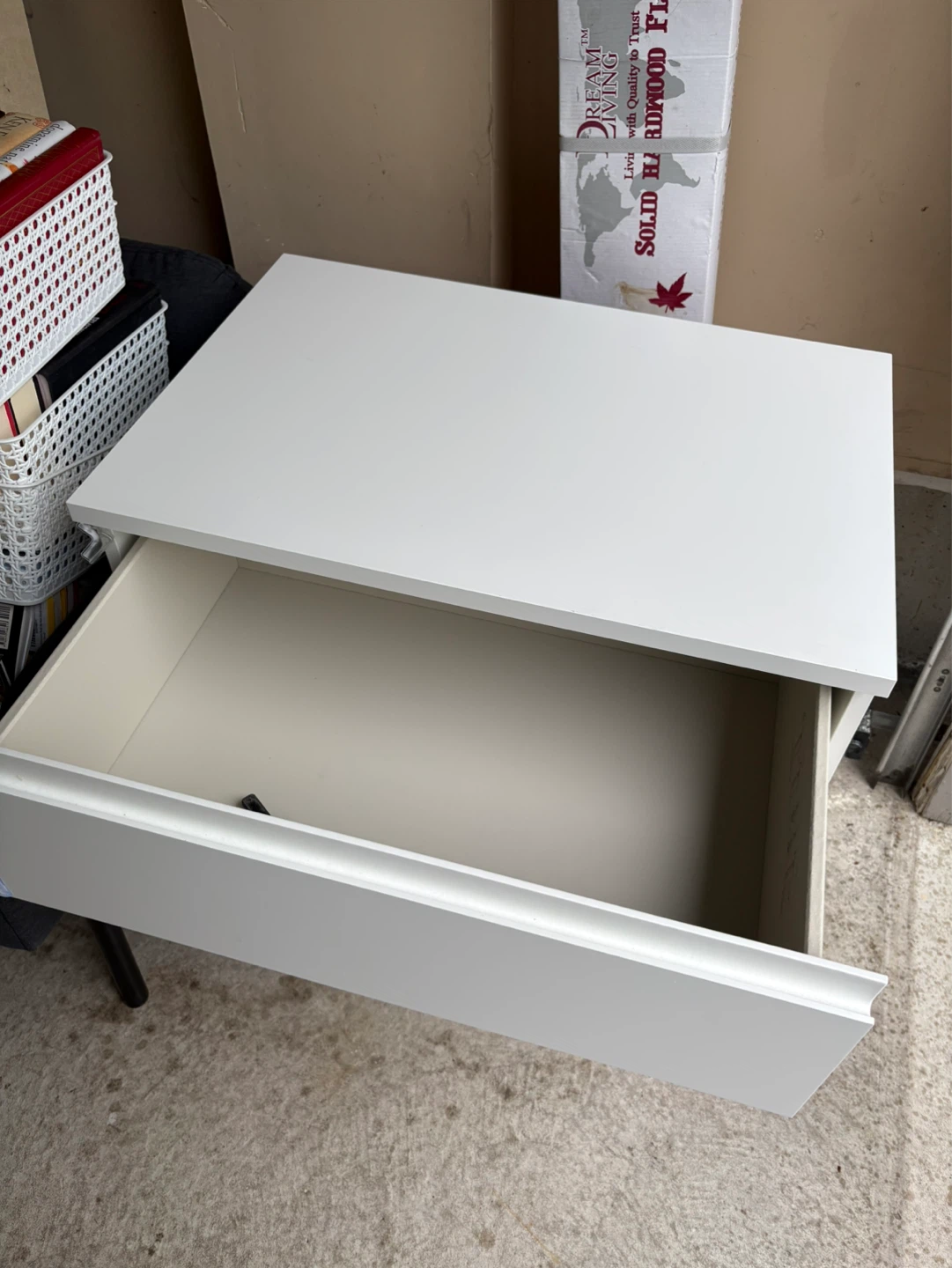 White 4-Drawer Dresser - photo 2