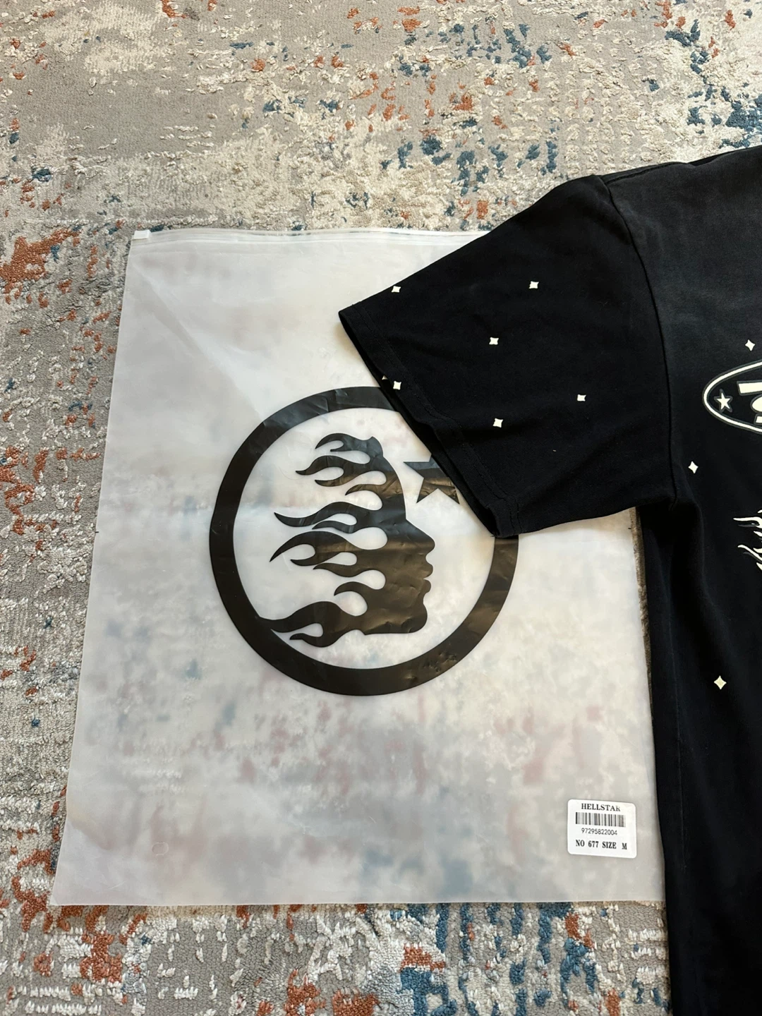 Hellstar T-Shirt Size M Like new - photo 2