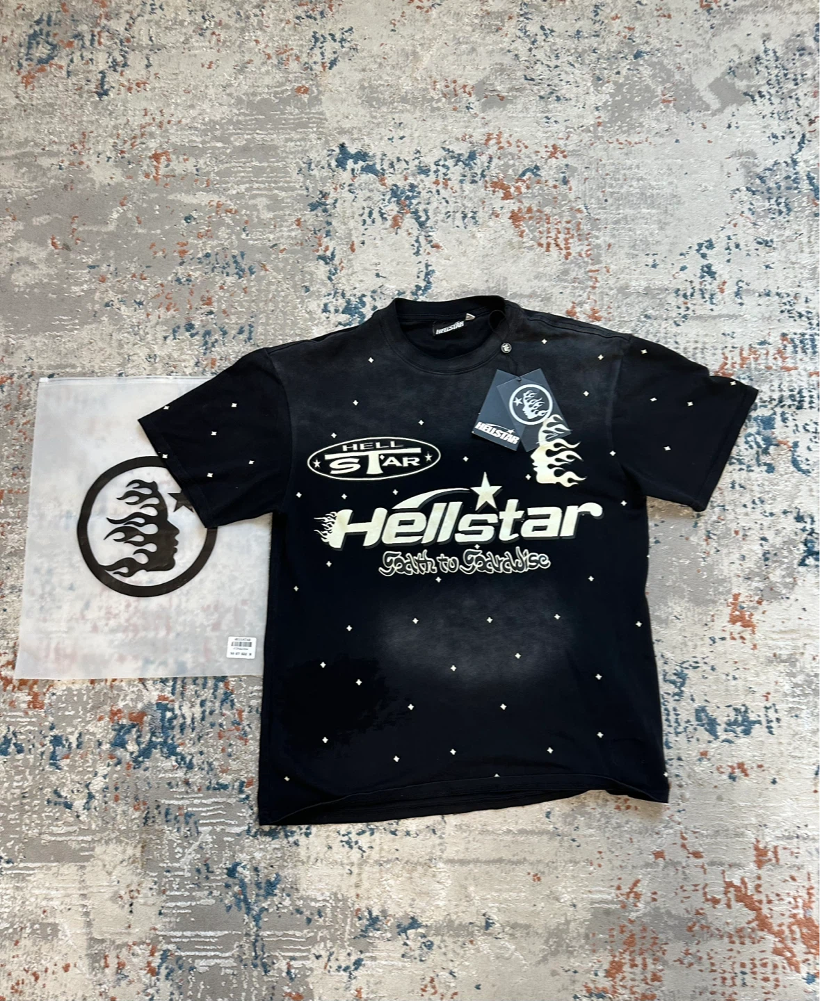 Hellstar T-Shirt Size M Like new