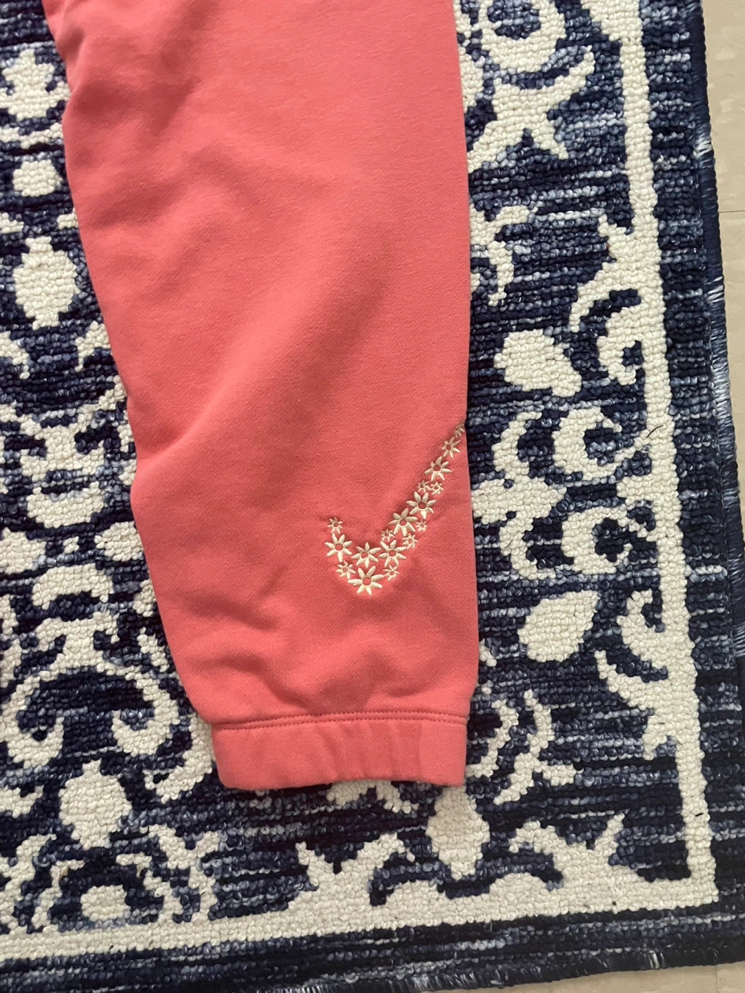 Nike Joggers Pink Embroidered Swoosh Size G - photo 2