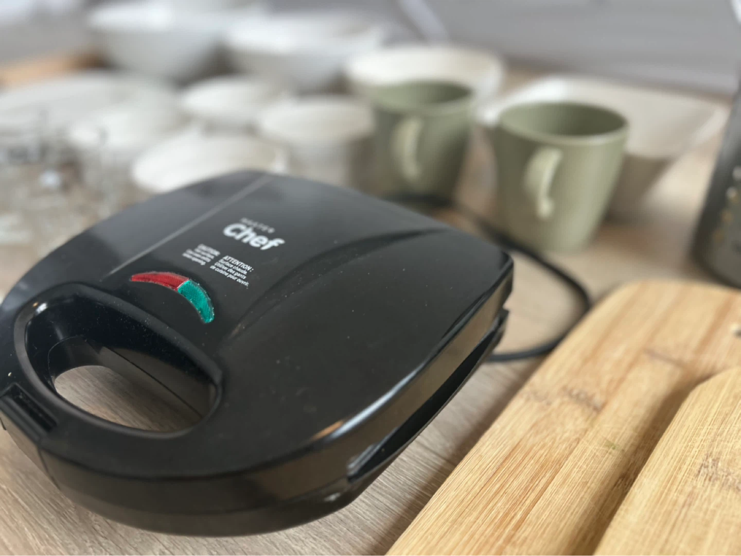 Moving Sale - Chef Sandwich Maker & Kitchenware Set - photo 4