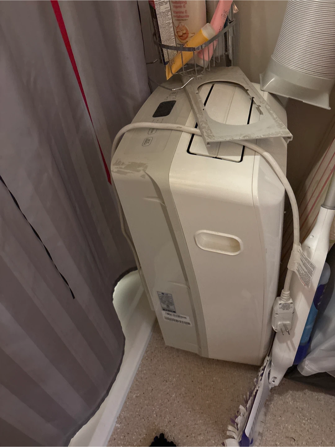 Portable air conditioner