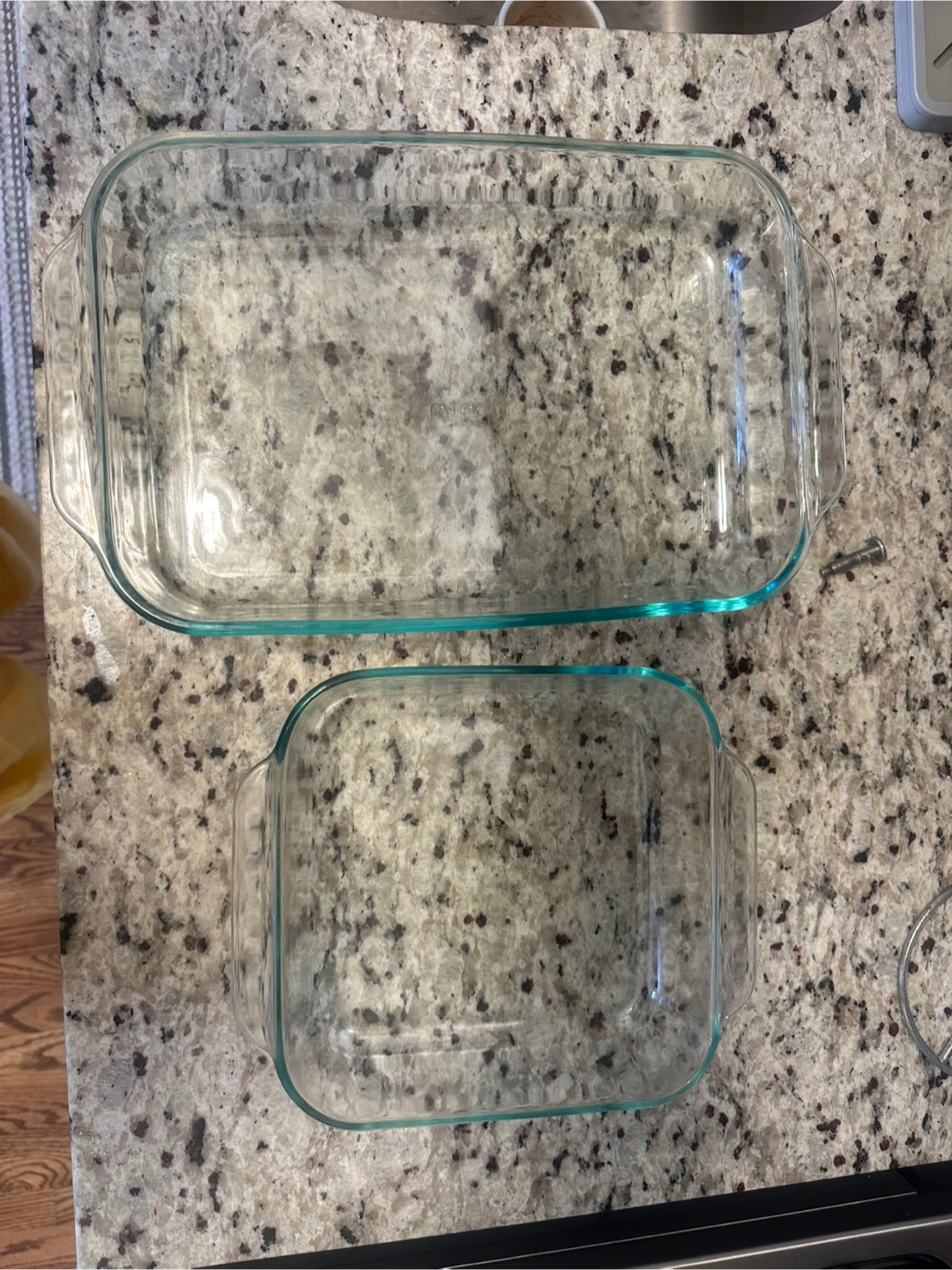 Pyrex Glass Baking Dishes Set