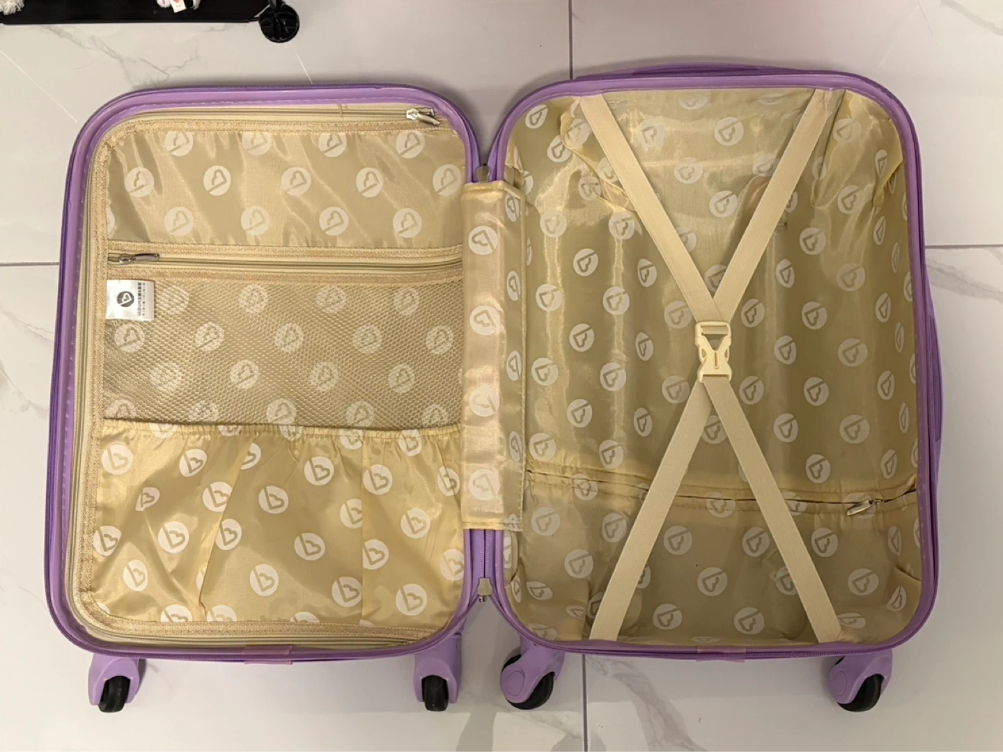 Purple Hello Kitty Hard-shell Suitcase - photo 5