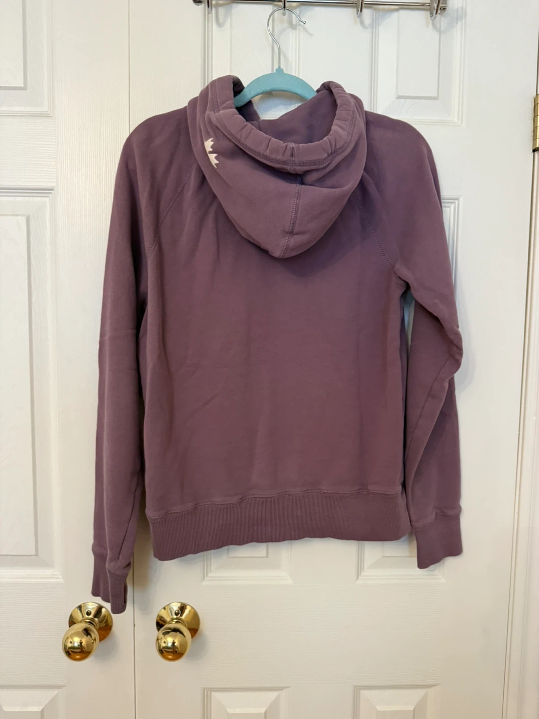 Roots Canada Women’s Hoodie M - photo 2