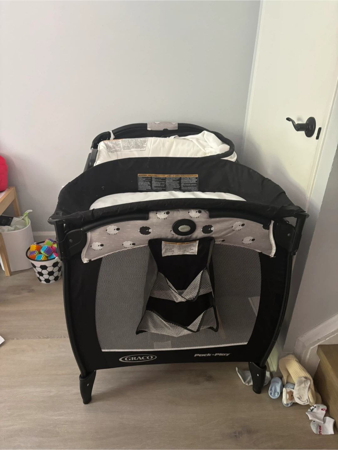 Graco Pack 'n Play Portable Playard with Newborn Bassinet - photo 3