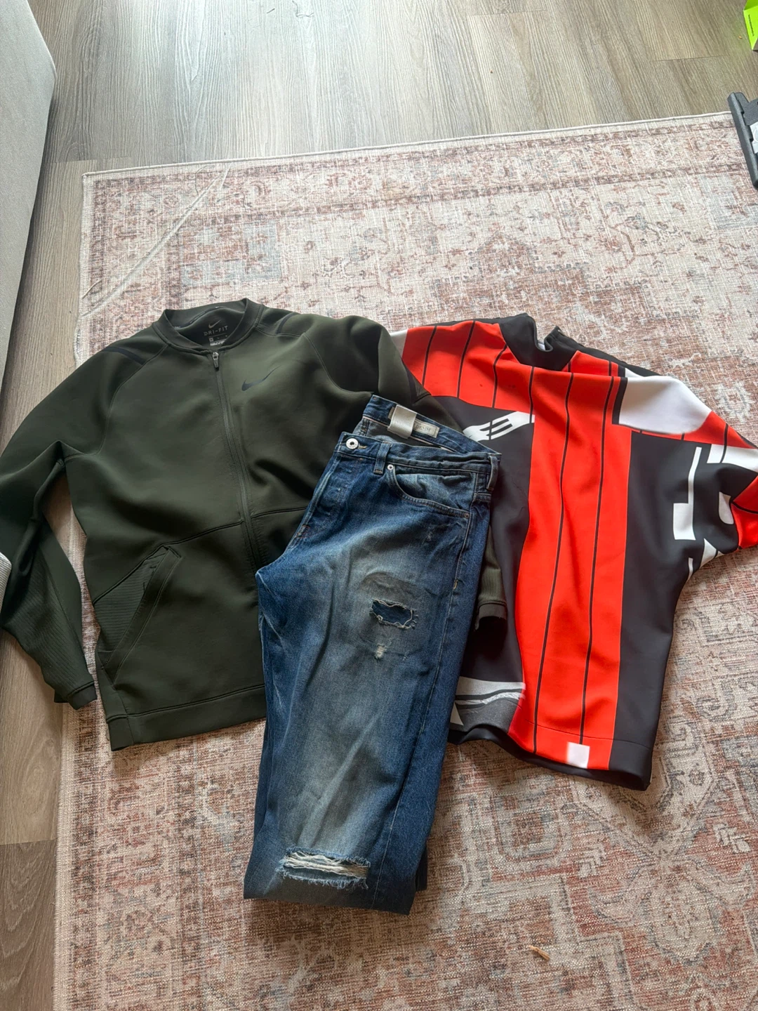 Nike Dri-FIT Jacket & Athletic Shirt with Jeans - photo 2