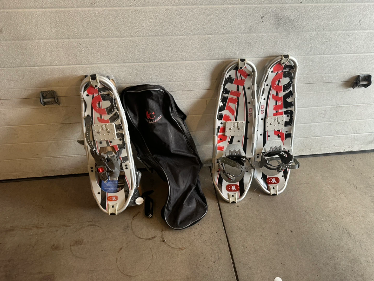 Yukon Charlie's Snowshoes with Bag