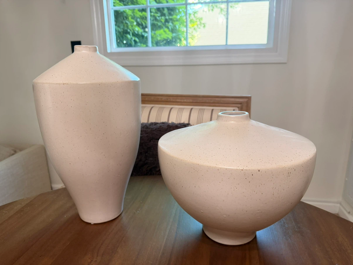 Set of 2 Speckled Ceramic Vases - photo 2