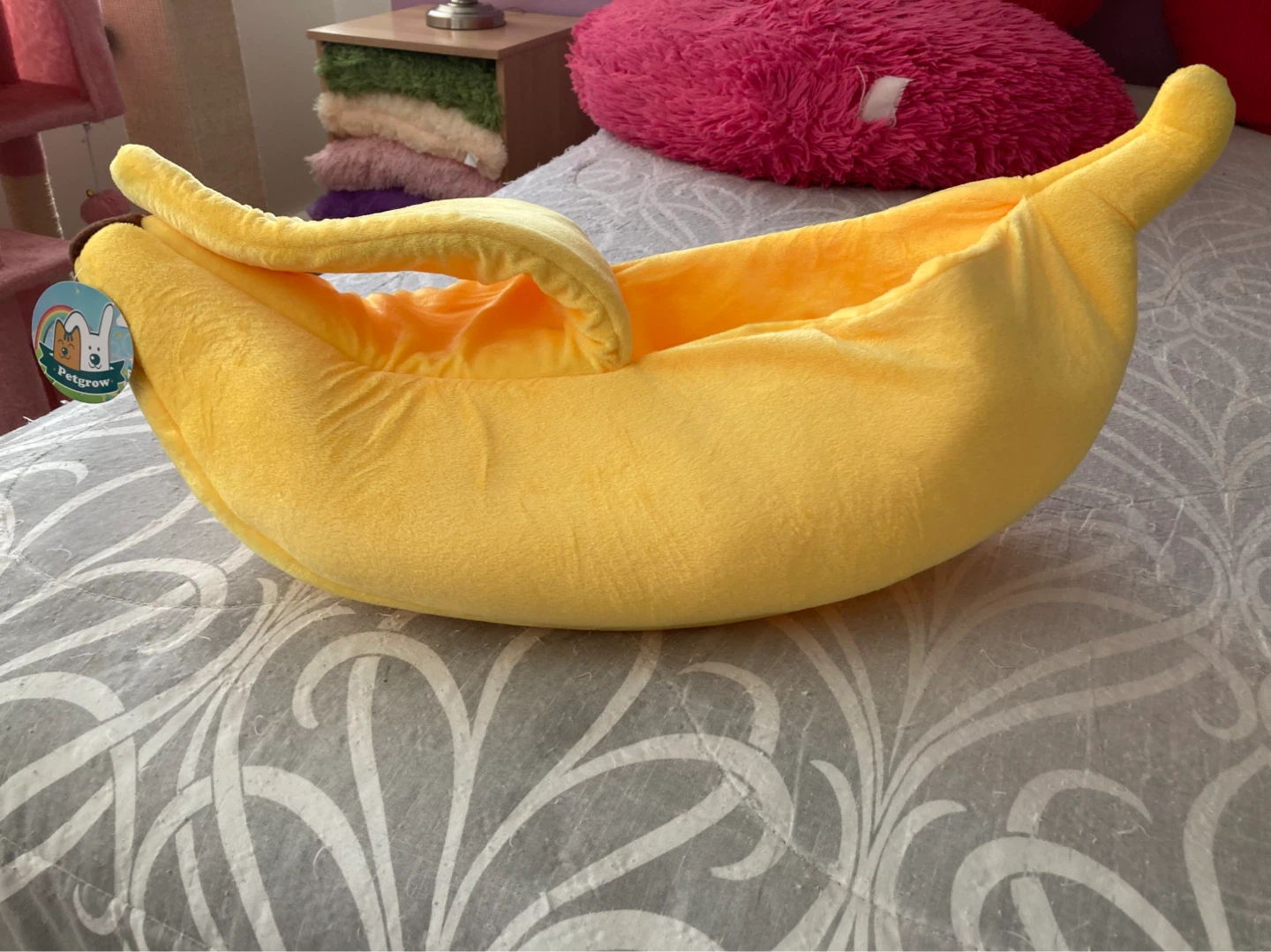Petgrow Banana Cat Bed