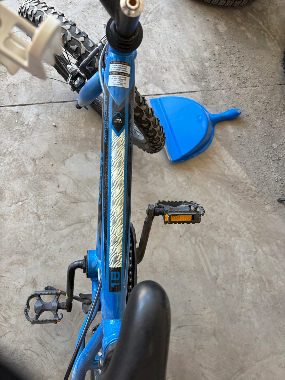 Blue Movelò Trail Bike for kids