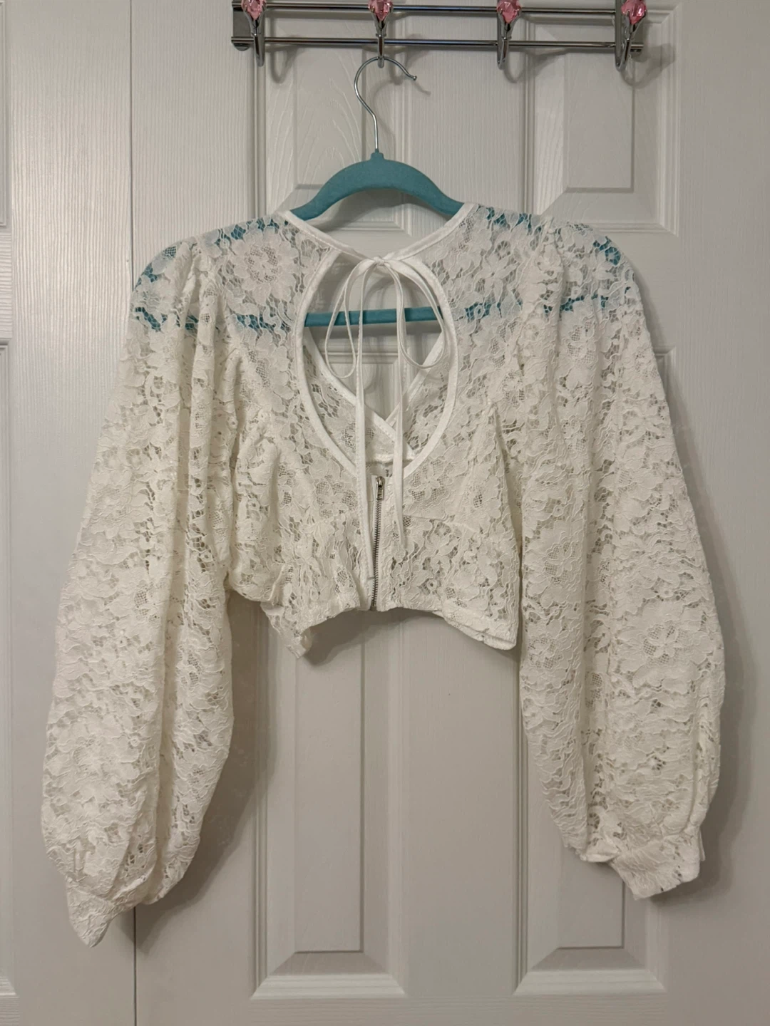 White Lace Cropped Long Sleeve Top - photo 2