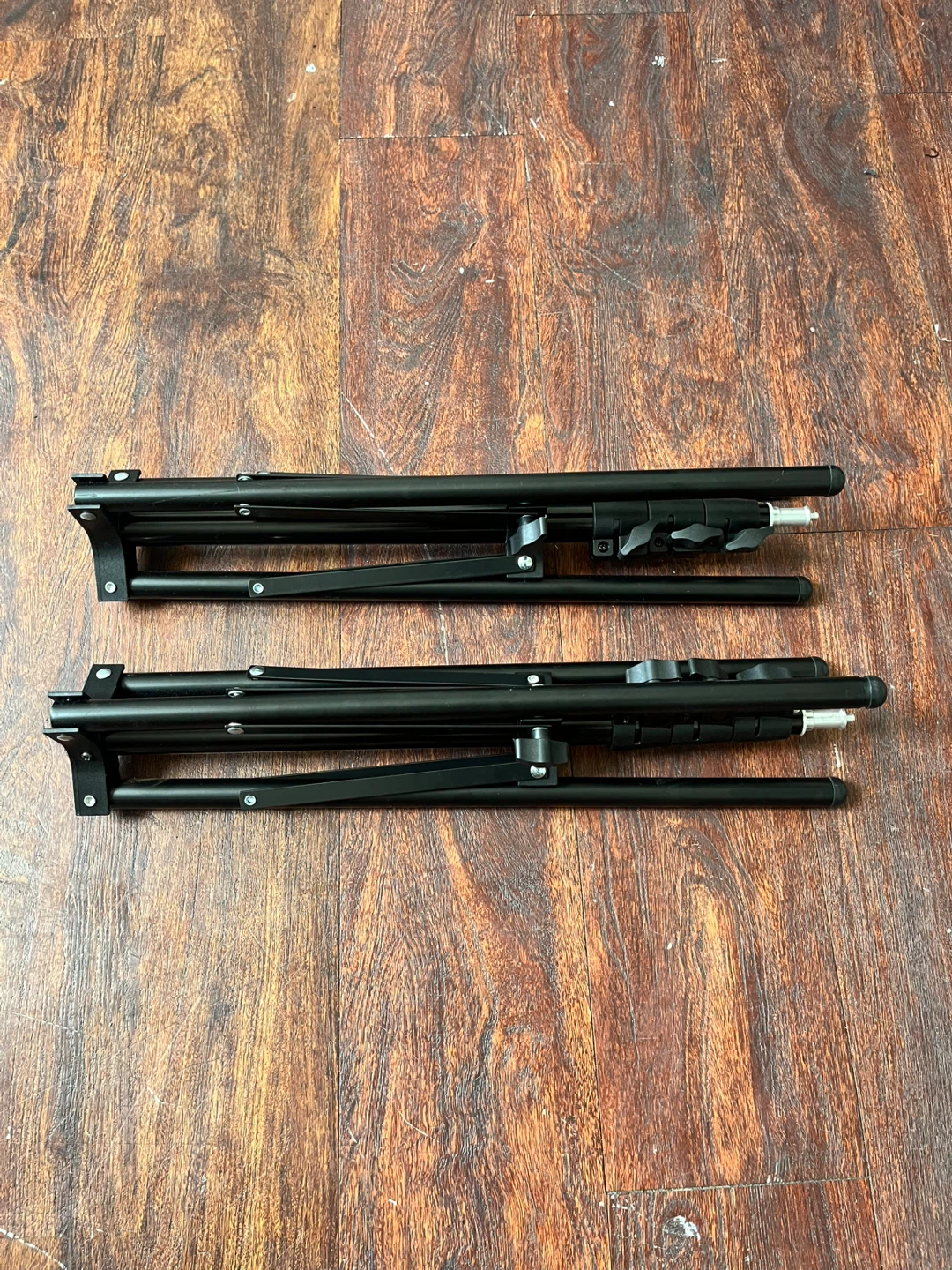Adjustable Tripod(Quantity 2) - photo 4
