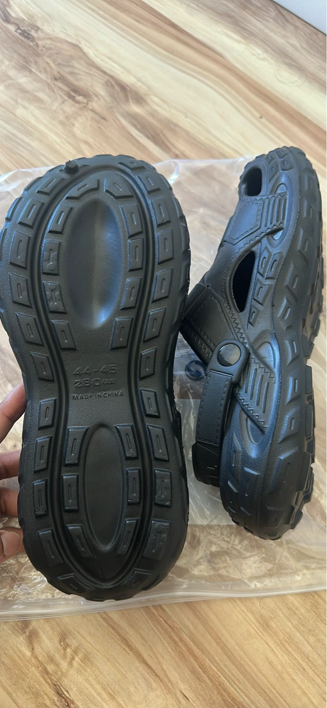 Black Comfort Clogs - Size 44-45 - photo 4