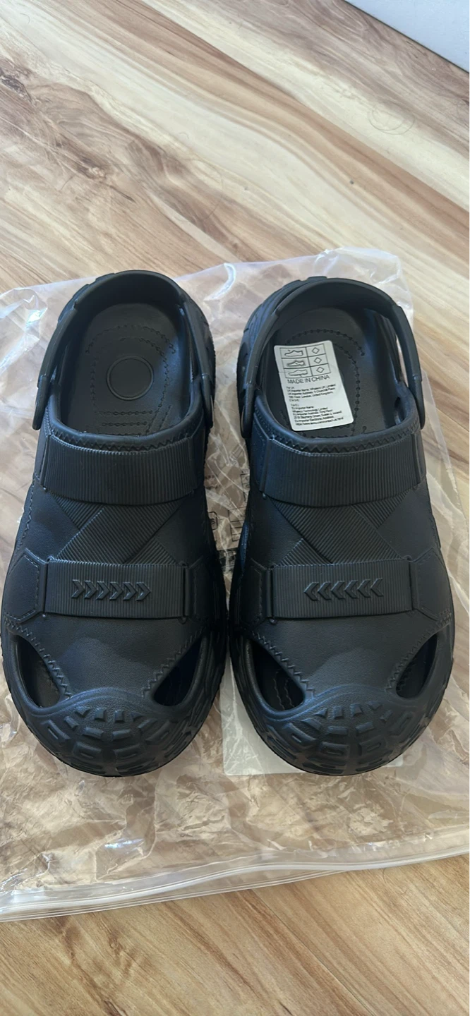 Black Comfort Clogs - Size 44-45