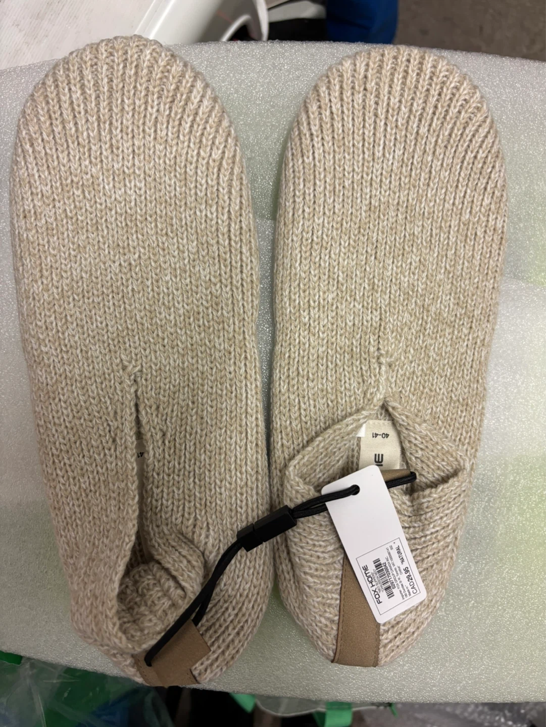 FOH HOME Knit Slippers Size 40-41