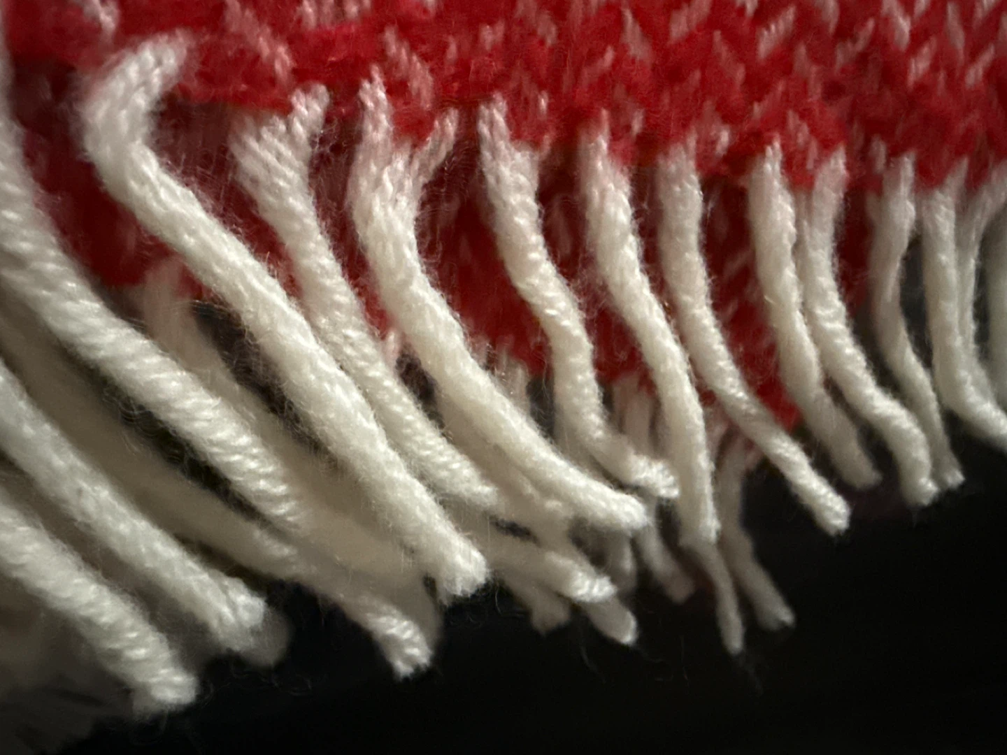 Red and White Herringbone Throw Blanket - photo 5