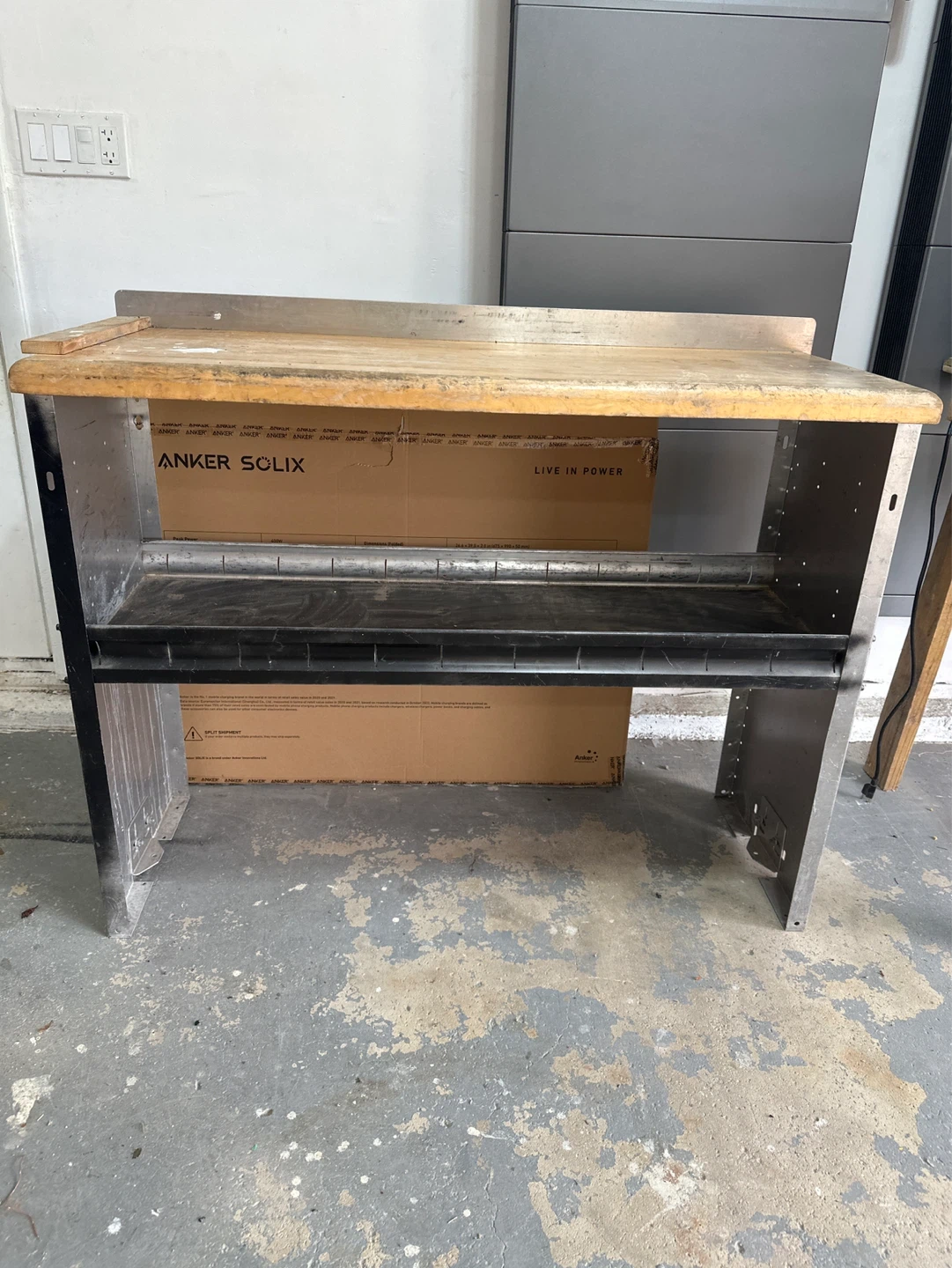 Cargo van shelving