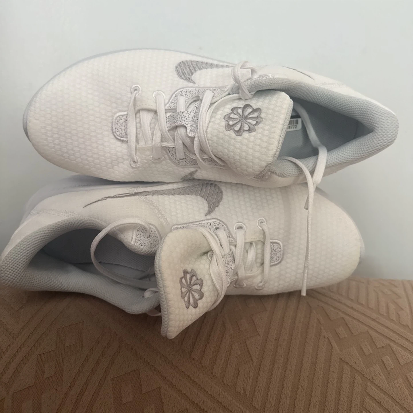 Nike White Flex Training Shoes - photo 4