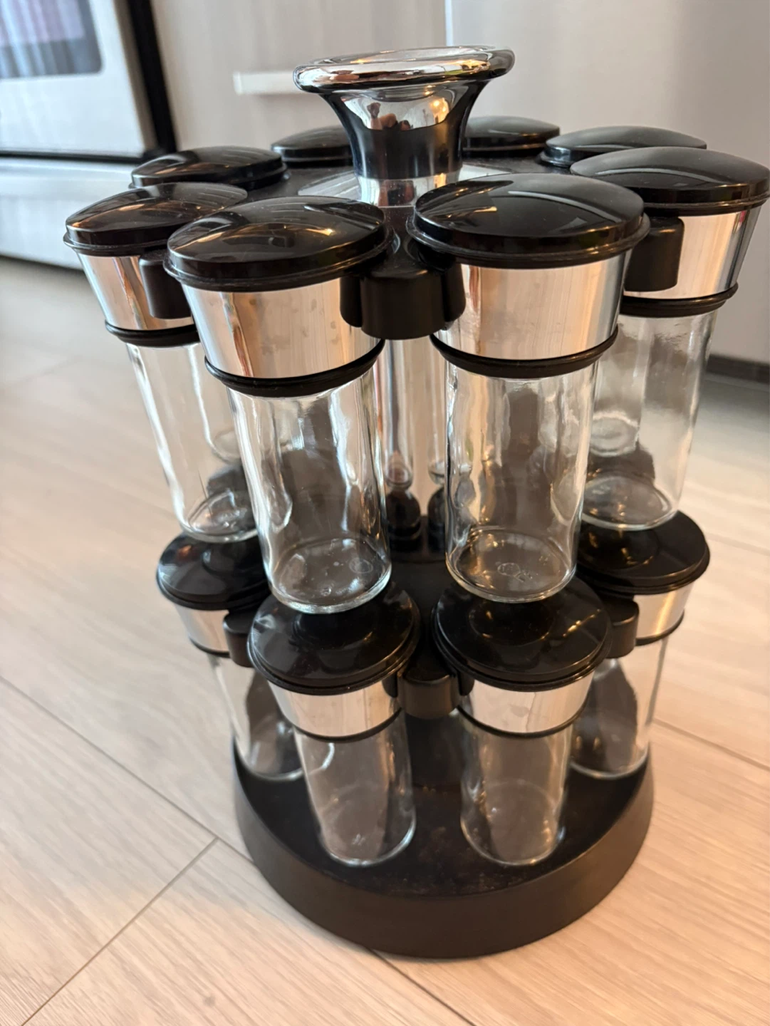 Spice bottle carousel