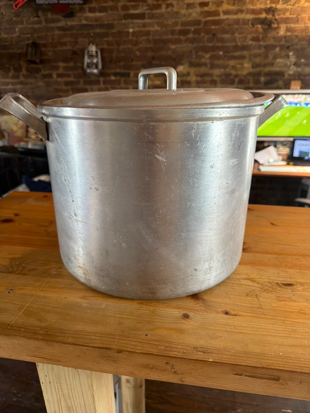 Large Aluminum Stock Pot with Lid