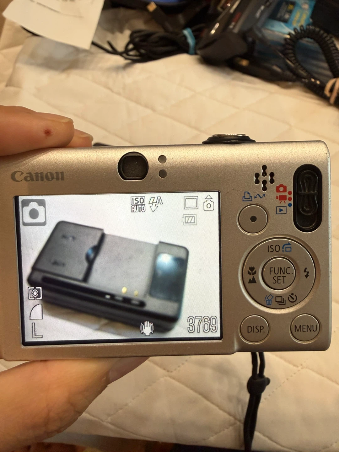 Canon PowerShot SD1100 IS Digital Camera - photo 5