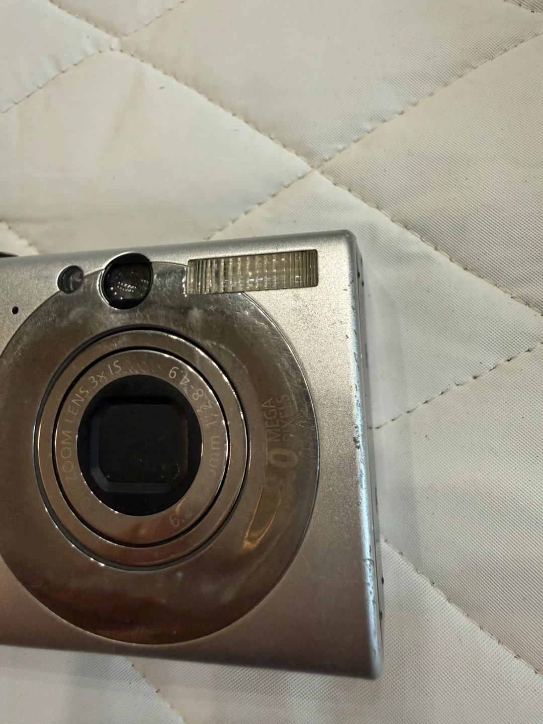 Canon PowerShot SD1100 IS Digital Camera - photo 4