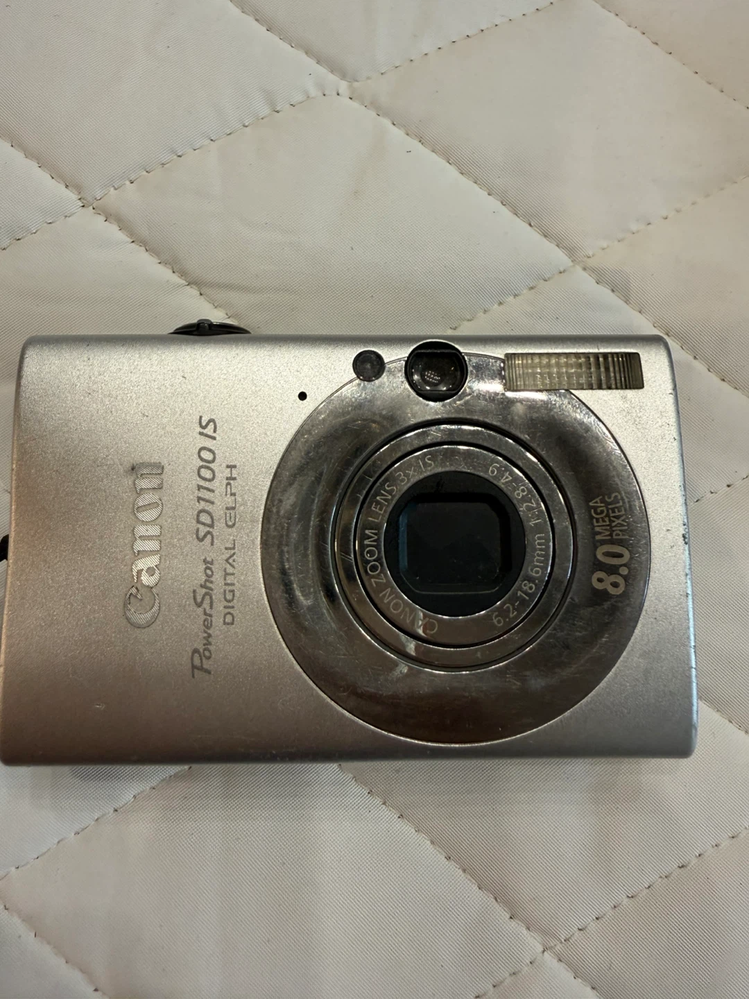 Canon PowerShot SD1100 IS Digital Camera