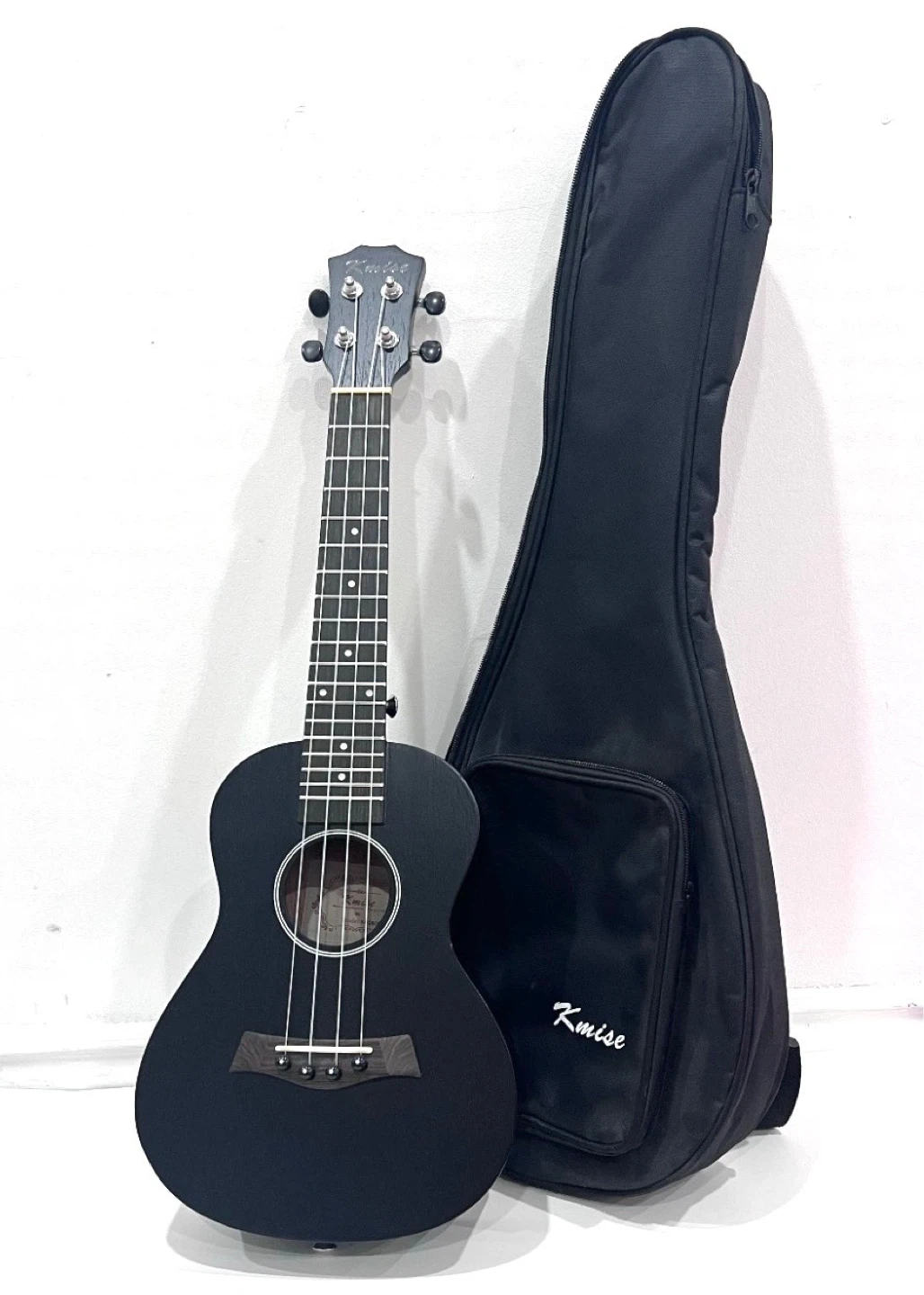 Kmise Black Ukulele with Gig Bag - 27 inch - photo 2