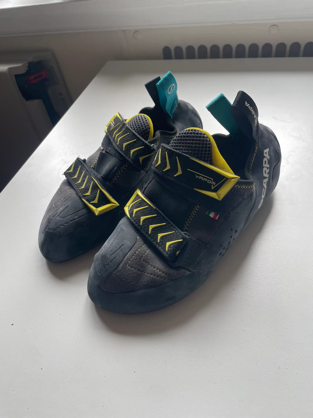 Scarpa Vapor V Climbing Shoes - 41.5 EU / 8.5M / 9.5W