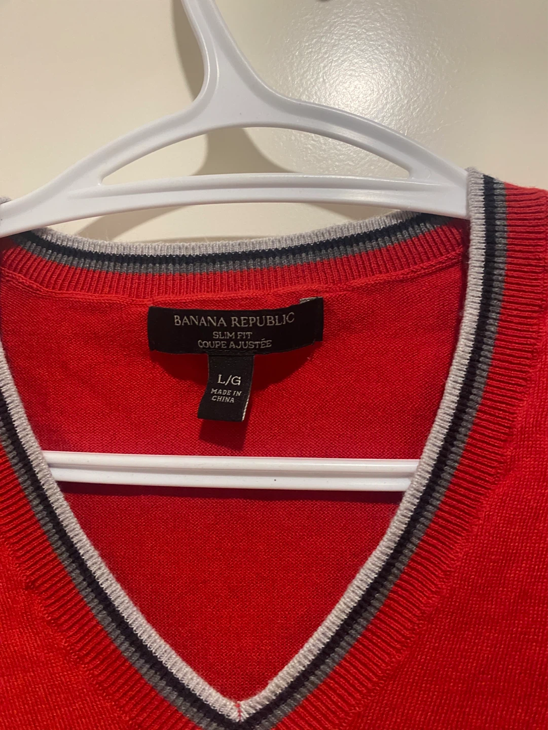 Banana Republic Red Slim Fit V-Neck Sweater - photo 3