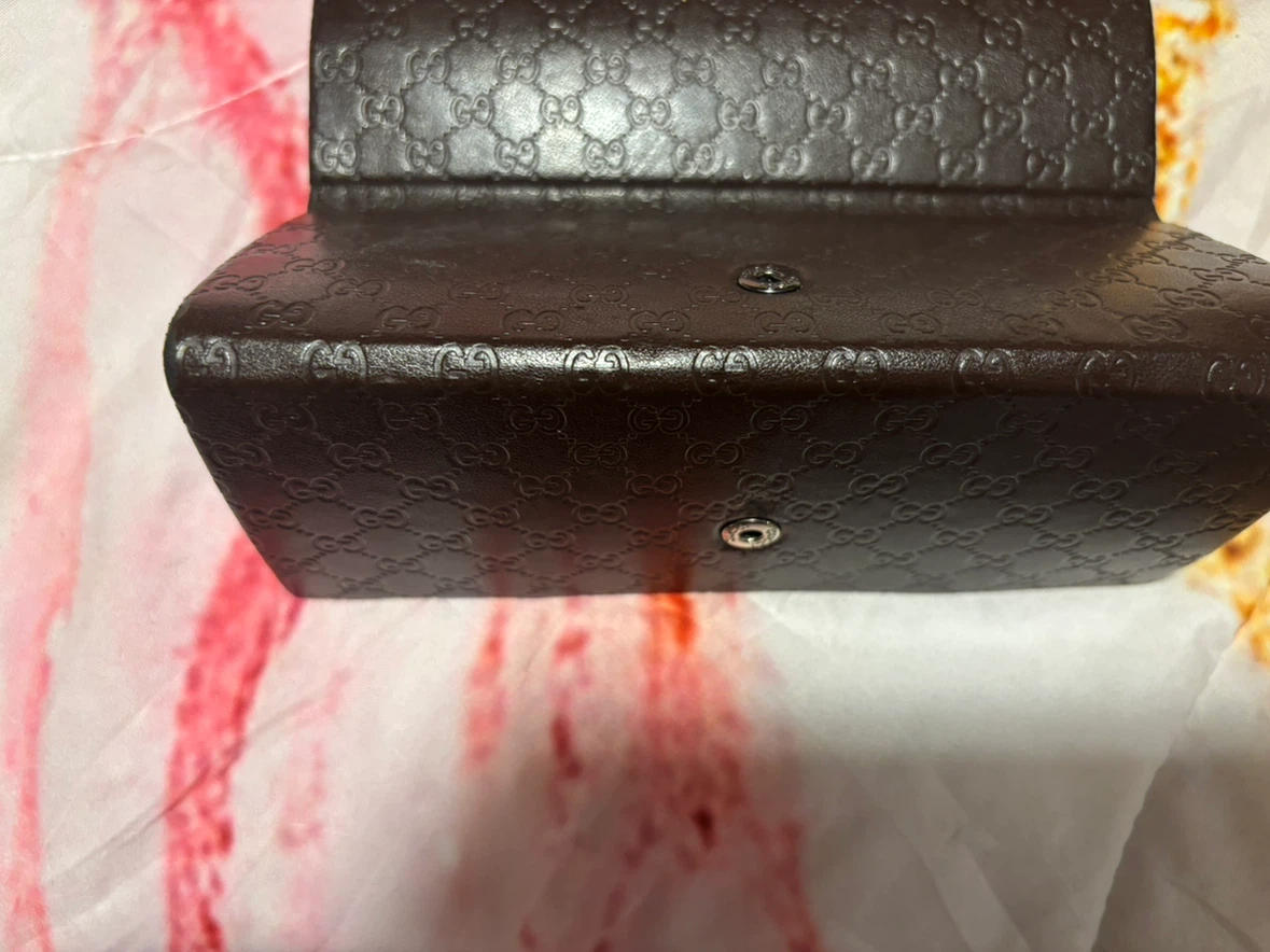 Gucci Brown Monogram Hard Case - photo 4