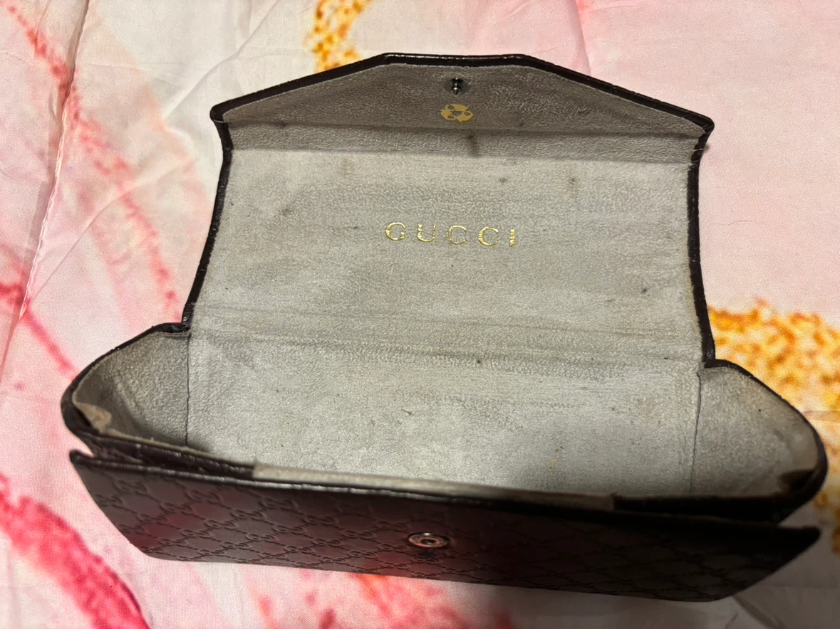Gucci Brown Monogram Hard Case - photo 5