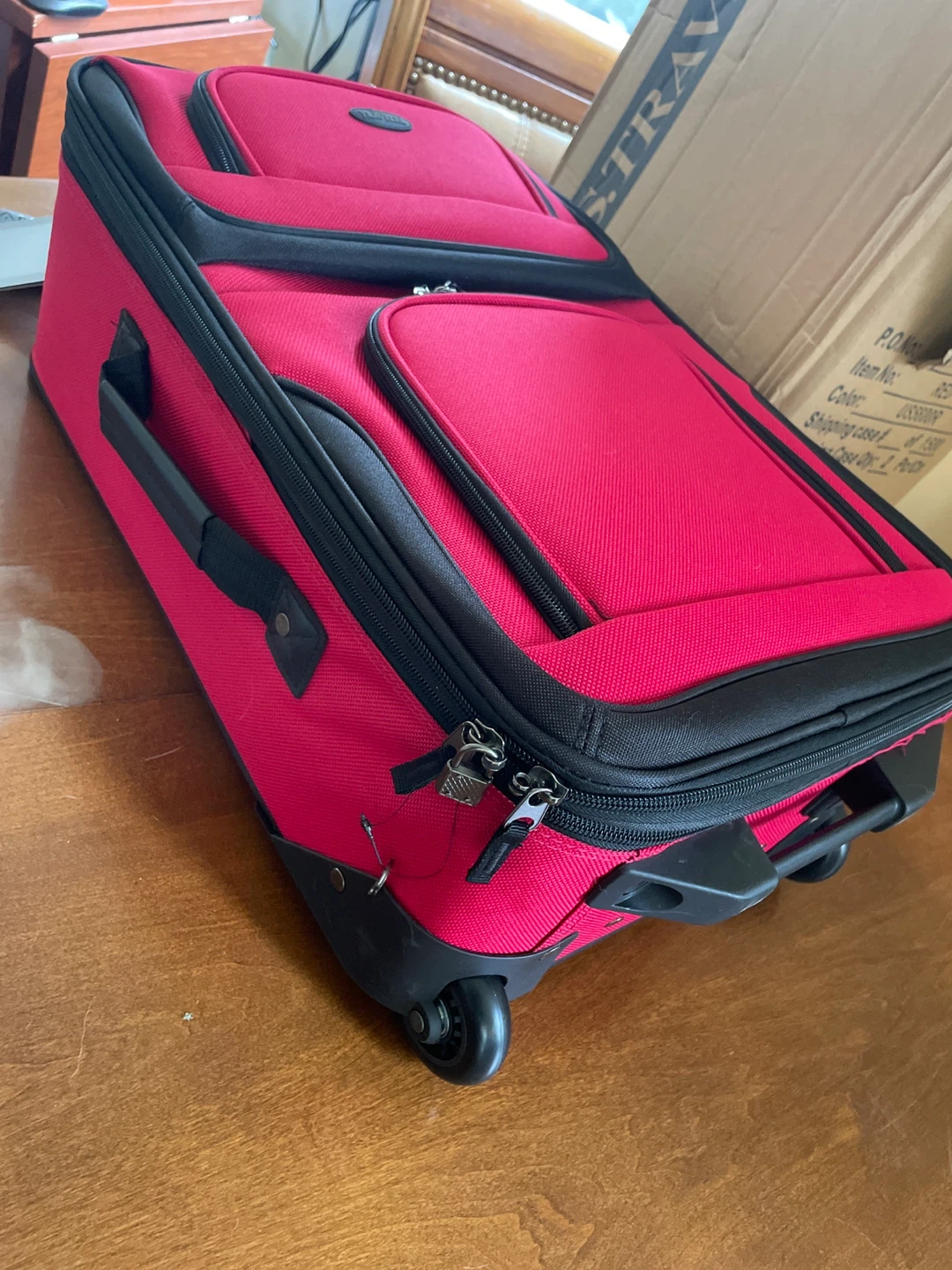 US Traveler 2-Piece Softside Luggage Set - Red - photo 5