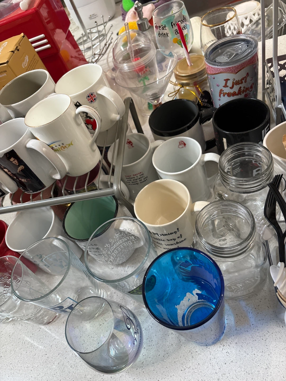 EVICTION SALE-EVERYTHING MUST GO-Kitchen Utensils, Mugs, Etc! - photo 4
