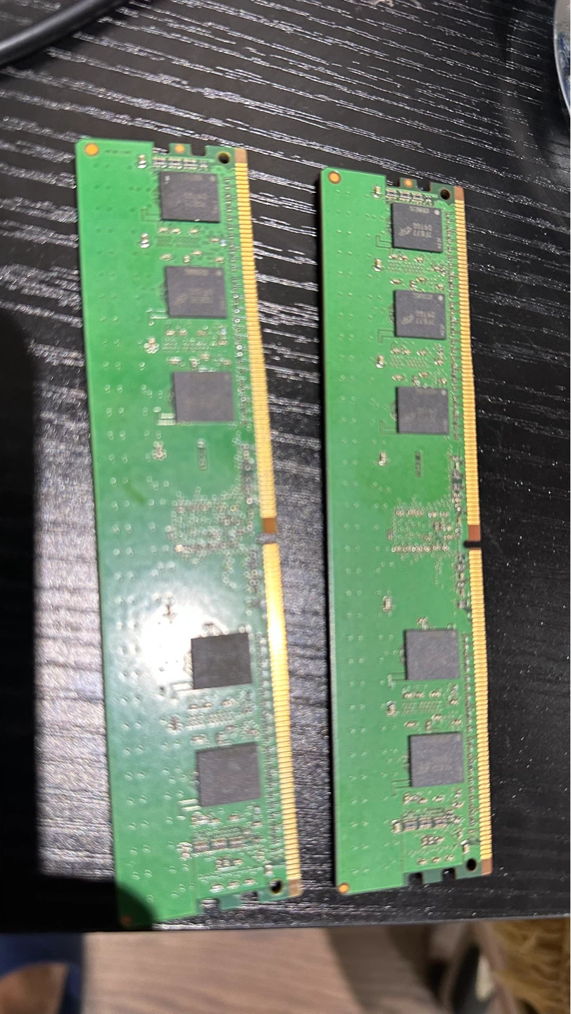 2x 16GB DDR4 RAM Sticks - photo 2